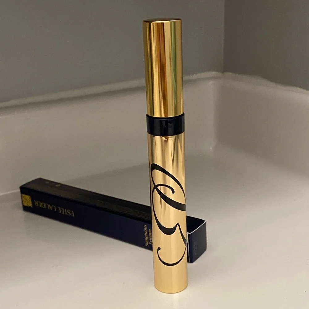 NWT Estée Lauder Sumptuous Extreme Lash Multiplying Volume Mascara